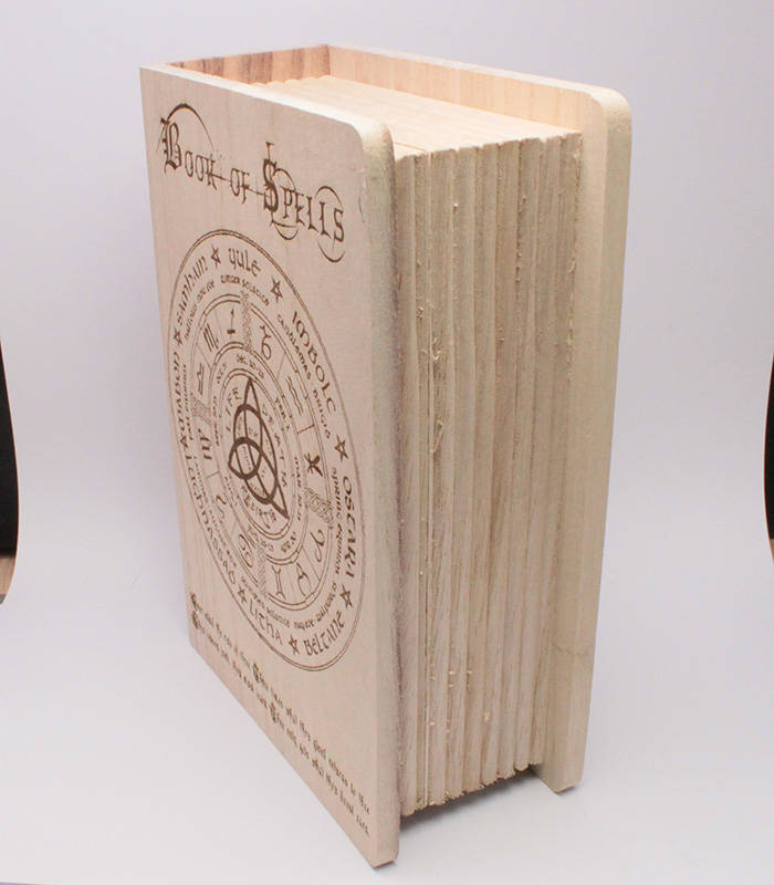 houten Book of Spells