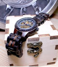 Houten Horloge met Mechanisch Uurwerk
